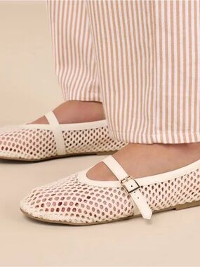 Coconuts by Matisse Ivory Raffia Netted Mary Jane Flats